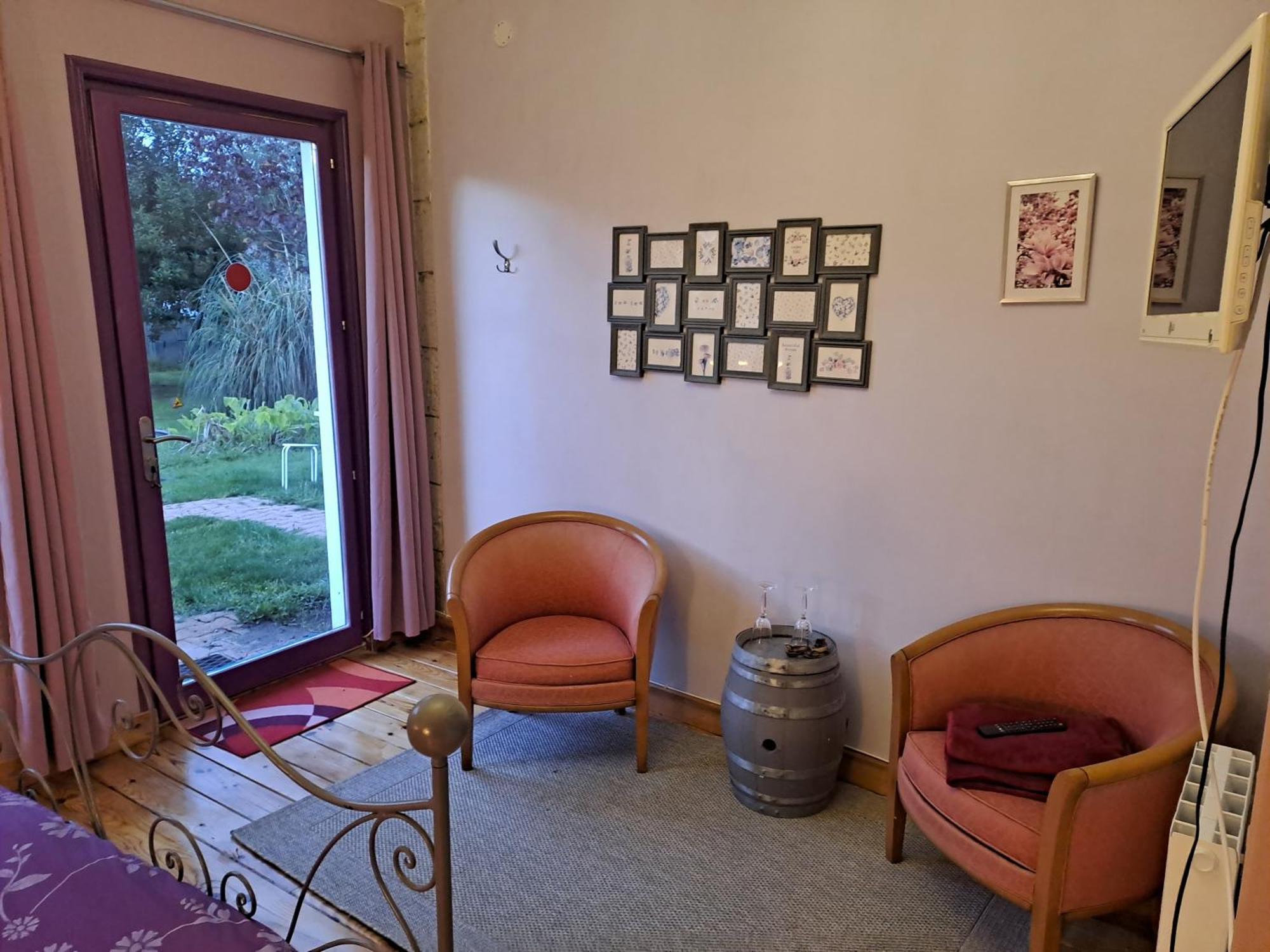 La Cadournaise Bed & Breakfast Saint-Seurin-de-Cadourne Exterior photo